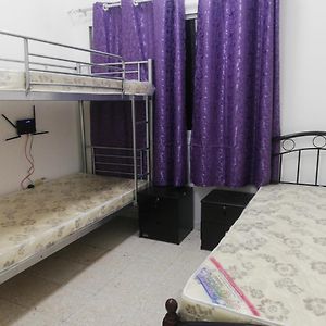 Gemenschappelijk Kamer Alleen voor Vrouwen